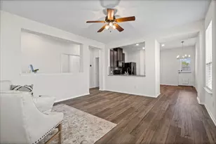 19108 Lady Bird Johnson St, Manor, TX 78653 - Photo 4