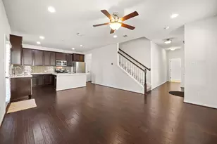 2105 Town Centre Dr, Round Rock, TX 78664 - Photo 10