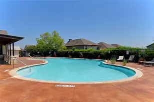2105 Town Centre Dr, Round Rock, TX 78664 - Photo 24