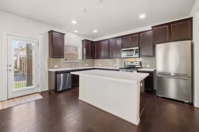 2105 Town Centre Drive #44, Round Rock, TX 78664 - Photo 6