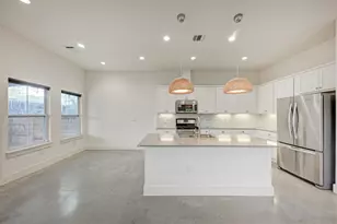 1000 Taulbee Ln, Austin, TX 78757 - Photo 14