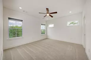 1000 Taulbee Ln, Austin, TX 78757 - Photo 4
