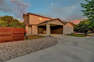 1000 Taulbee Ln, Austin, TX 78757 - Photo 1