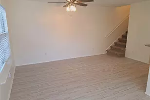 6703 Hill Oaks Dr, Austin, TX 78749 - Photo 4