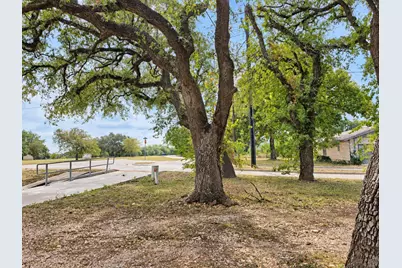 1809 Main Street, Liberty Hill, TX 78642 - Photo 12