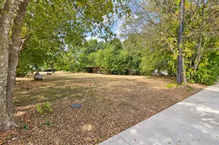1809 Main St, Liberty Hill, TX 78642 - Photo 18