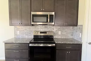 510 Whirlaway Dr, Jarrell, TX 76537 - Photo 4