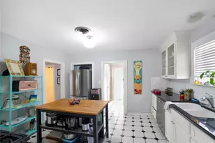 2806 Breeze Terrace, Austin, TX 78722 - Photo 10