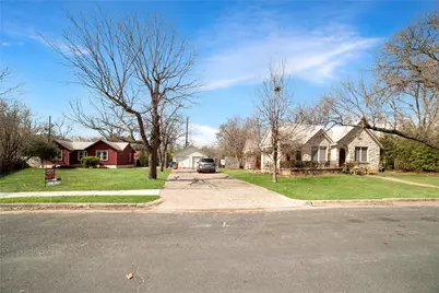 2806 Breeze Terrace, Austin, TX 78722 - Photo 22