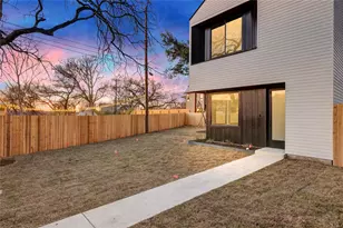 1804 Sylvan Dr, Austin, TX 78741 - Photo 26