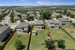 10117 Crescendo Ln, Austin, TX 78747 - Photo 32