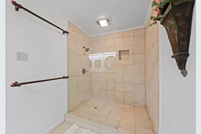 113 Indian Bluff Drive, Kerrville, TX 78028 - Photo 14