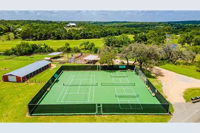 113 Indian Bluff Drive, Kerrville, TX 78028 - Photo 32