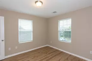 208 Timber Brook Dr, Hutto, TX 78634 - Photo 14