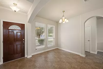 216 Hyltin Street, Hutto, TX 78634 - Photo 4