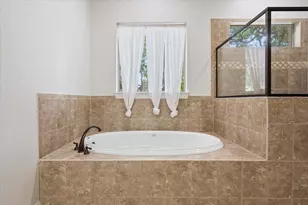 521 Buena Vista Dr, Georgetown, TX 78633 - Photo 22