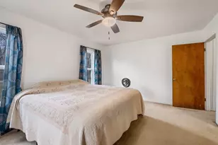 504 Marburger St, Smithville, TX 78957 - Photo 28
