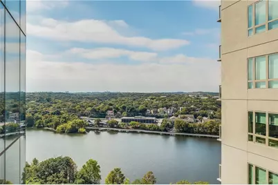 44 East Avenue #1402, Austin, TX 78701 - Photo 4