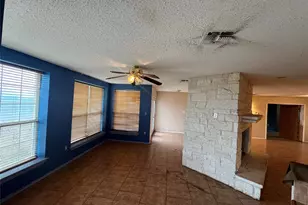 1448 Private Road 6013, Giddings, TX 78942 - Photo 6