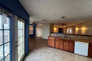 1448 Private Road 6013, Giddings, TX 78942 - Photo 8