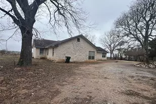 1448 Private Road 6013, Giddings, TX 78942 - Photo 4