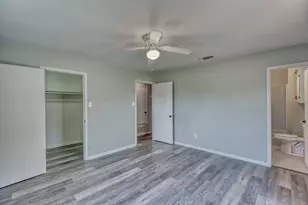 1702 Sunset Dr, Marble Falls, TX 78654 - Photo 12