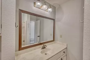 1702 Sunset Dr, Marble Falls, TX 78654 - Photo 10