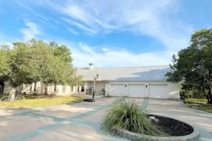 1015 Westland Ridge Rd, Dripping Springs, TX 78620 - Photo 2
