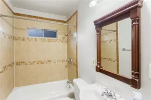 74 Julius St, Austin, TX 78702 - Photo 6