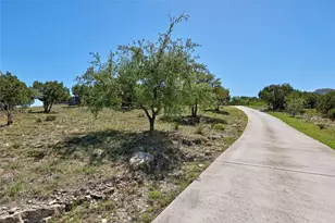 20117 Haystack Cove, Spicewood, TX 78669 - Photo 34