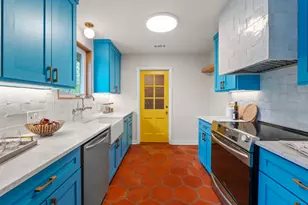 1727 38th 1/2 St, Austin, TX 78722 - Photo 12