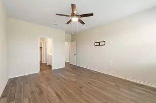 12008 Saddle Rock Dr, Austin, TX 78725 - Photo 16