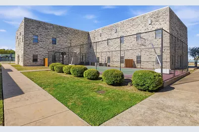 306 S 10th Street, Pflugerville, TX 78660 - Photo 8
