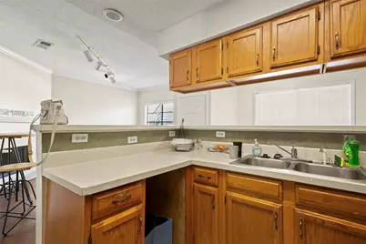915 W 23rd Street #208, Austin, TX 78705 - Photo 10