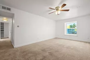 300 E Croslin St, Austin, TX 78752 - Photo 20