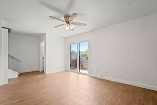 300 E Croslin St, Austin, TX 78752 - Photo 2