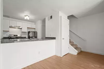 300 E Croslin Street #106, Austin, TX 78752 - Photo 6