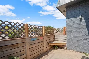 300 E Croslin St, Austin, TX 78752 - Photo 26