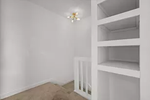 300 E Croslin St, Austin, TX 78752 - Photo 18