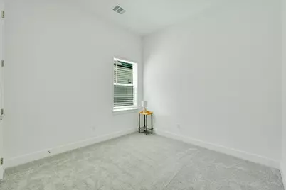 111 Breda Avenue, Bastrop, TX 78602 - Photo 12