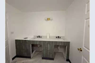 117 S Main Street, Elgin, TX 78621 - Photo 12