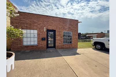 117 S Main Street, Elgin, TX 78621 - Photo 24