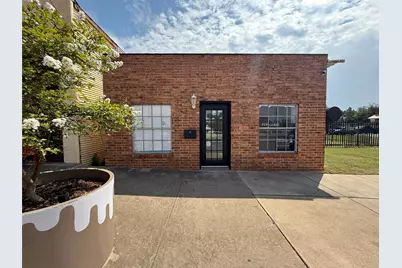 117 S Main Street, Elgin, TX 78621 - Photo 1