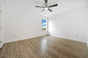 13501 Sierra Wind Ln, Elgin, TX 78621 - Photo 8