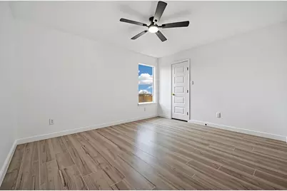13501 Sierra Wind Lane, Elgin, TX 78621 - Photo 12