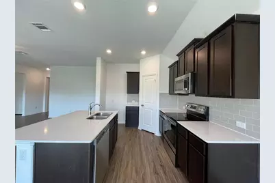 103 Ulmus Street, Hutto, TX 78634 - Photo 6