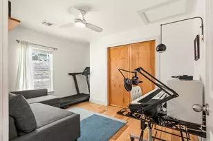 1307 E 52nd St, Austin, TX 78723 - Photo 16