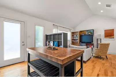 1307 E 52nd Street #4, Austin, TX 78723 - Photo 8