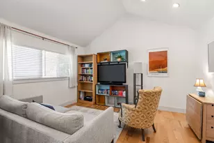 1307 E 52nd St, Austin, TX 78723 - Photo 6