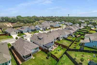 125 Broken Oak Drive, Liberty Hill, TX 78642 - Photo 32